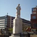 19. Памятник Колумбу
